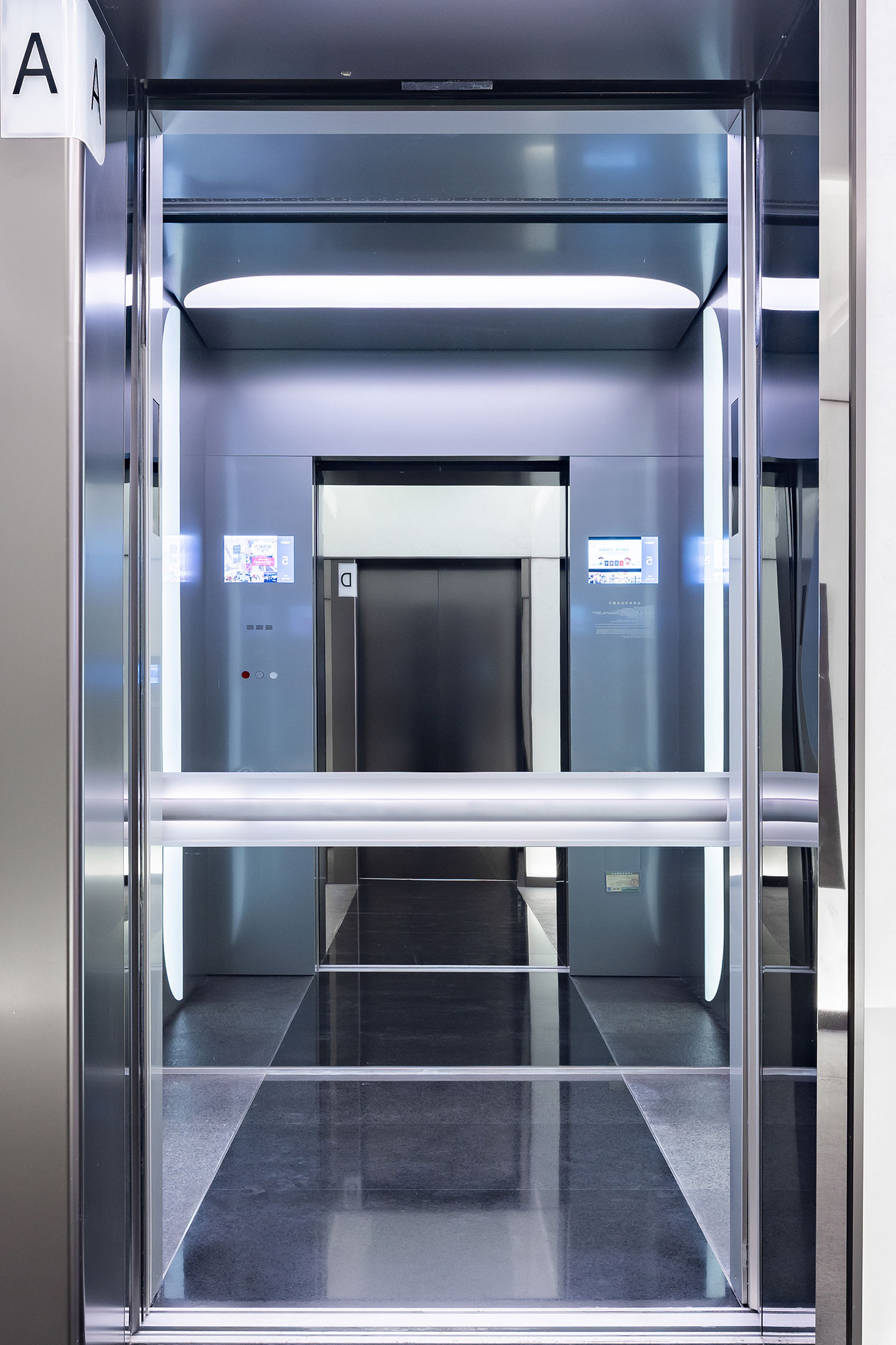 udrydde Af Gud høj Schindler 7000 - Den intelligente elevator til højhuse | Schindler Danmark